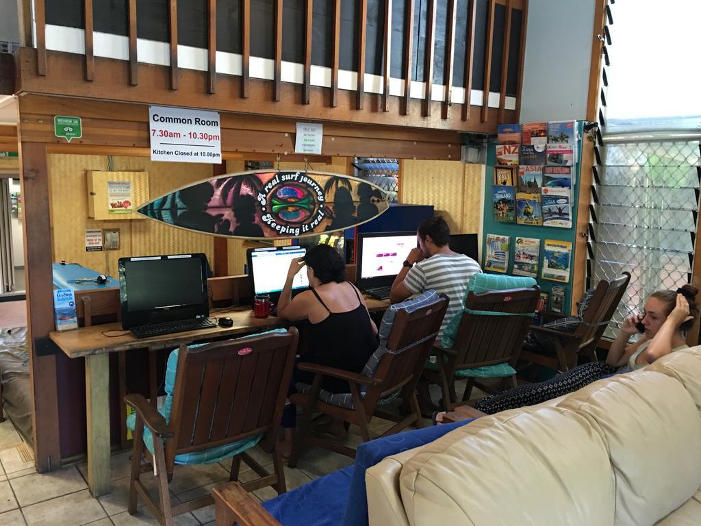 Backpackers Inn On The Beach Μπάιρον Μπέι Εξωτερικό φωτογραφία